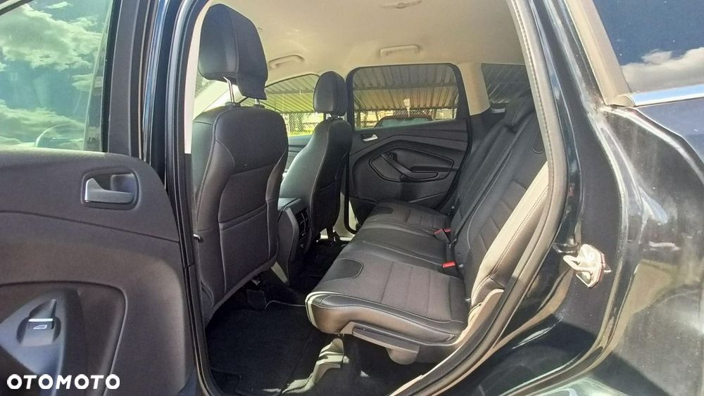 Ford Kuga - 24