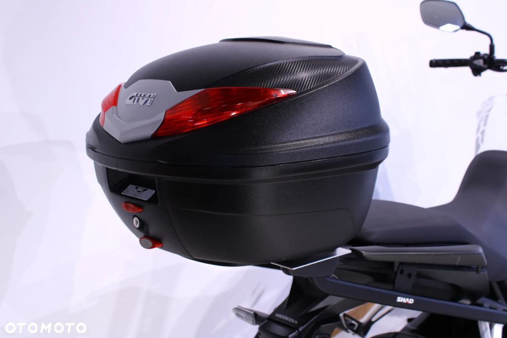 Honda CB - 18