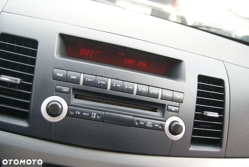 Mitsubishi Lancer 1.6 Inform - 24