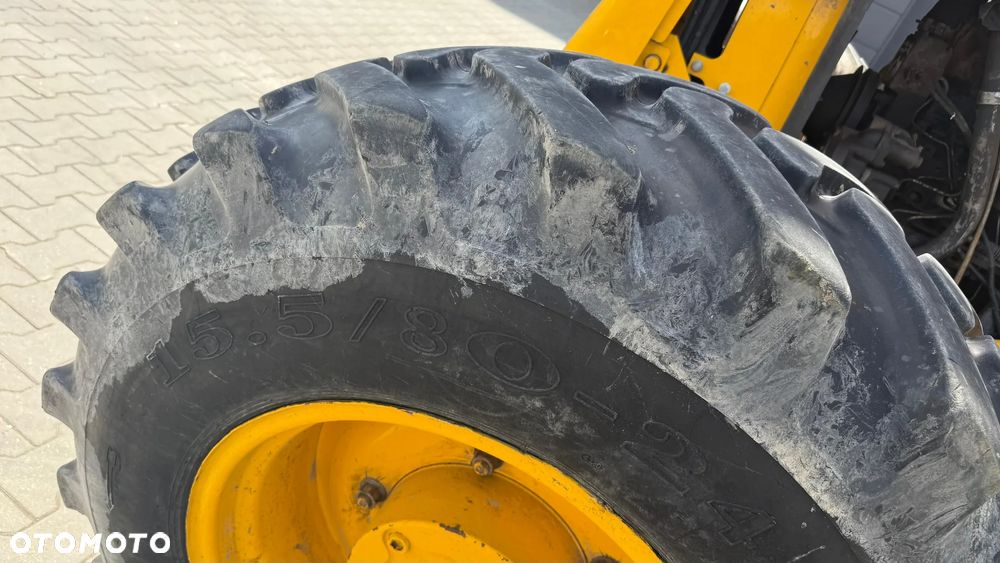 JCB 4CX - 7