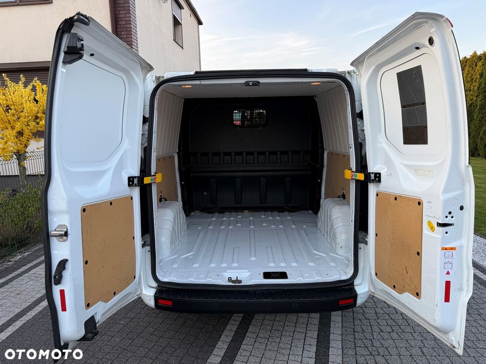 Ford Transit Custom - 16