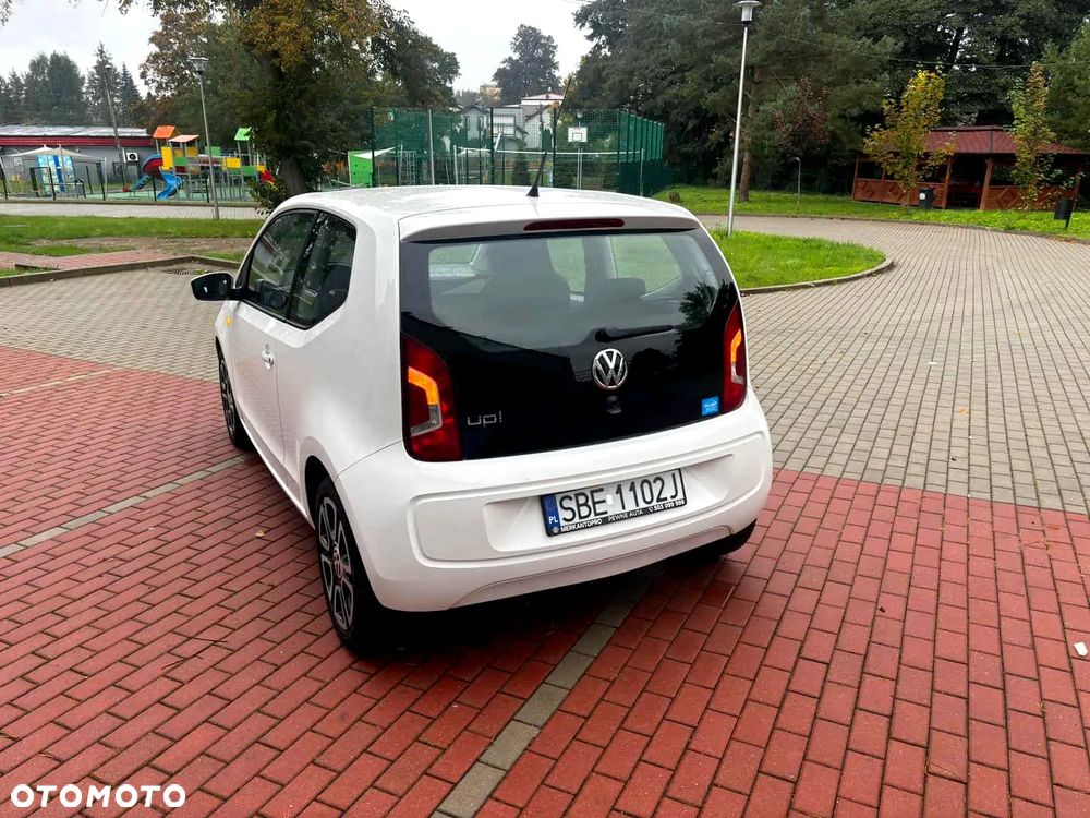 Volkswagen up! - 3