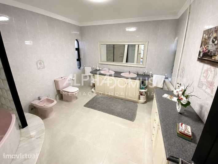 Moradia T4 com Terreno de 900 m² e Garagem em Andrinos, Leiria - Grande imagem: 5/12