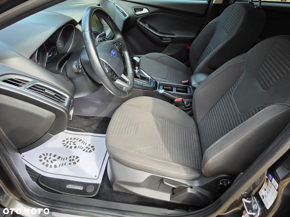 Ford Focus 1.0 EcoBoost Titanium - 26