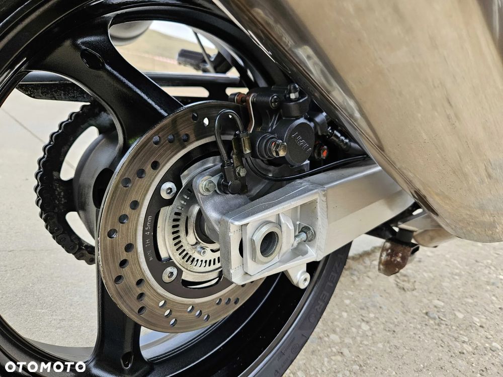 Suzuki Bandit - 15