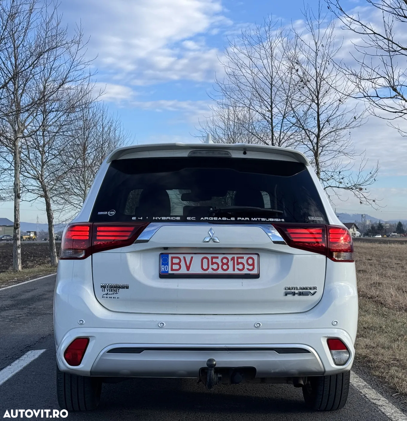 Mitsubishi Outlander 2.4 4WD Plug-In Hybrid Plus - 15