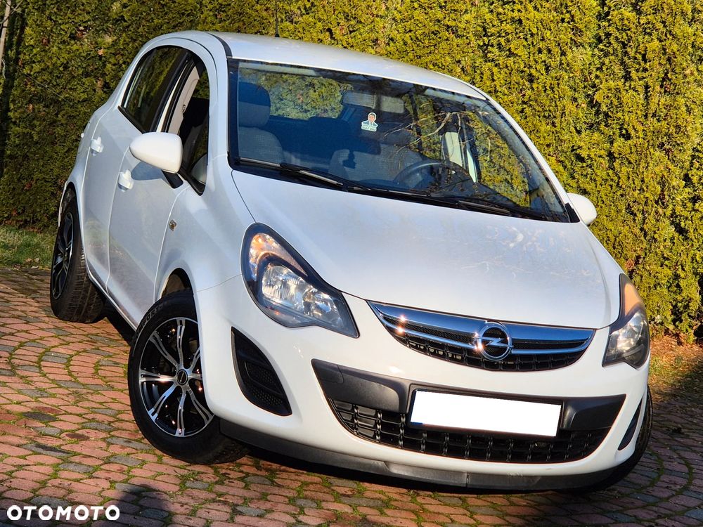 Opel Corsa 1.2 16V Edition / Active - 12