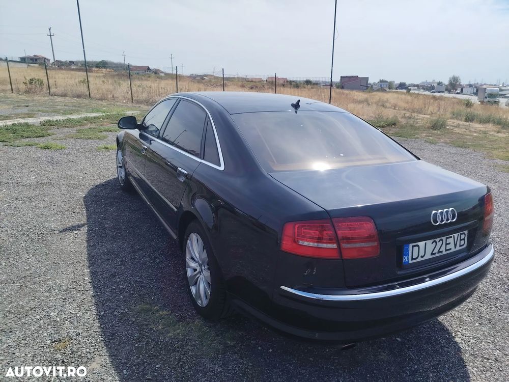 Audi A8 - 4