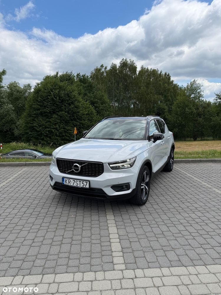 Volvo XC 40 T4 AWD R-Design - 2