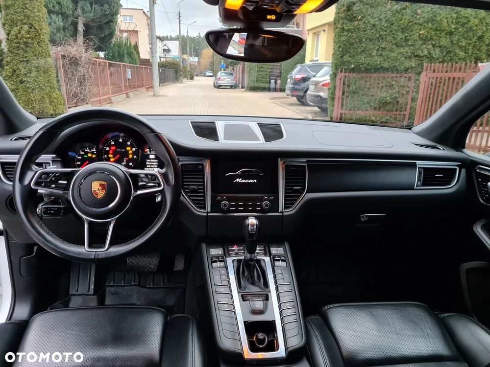 Porsche Macan Standard - 15