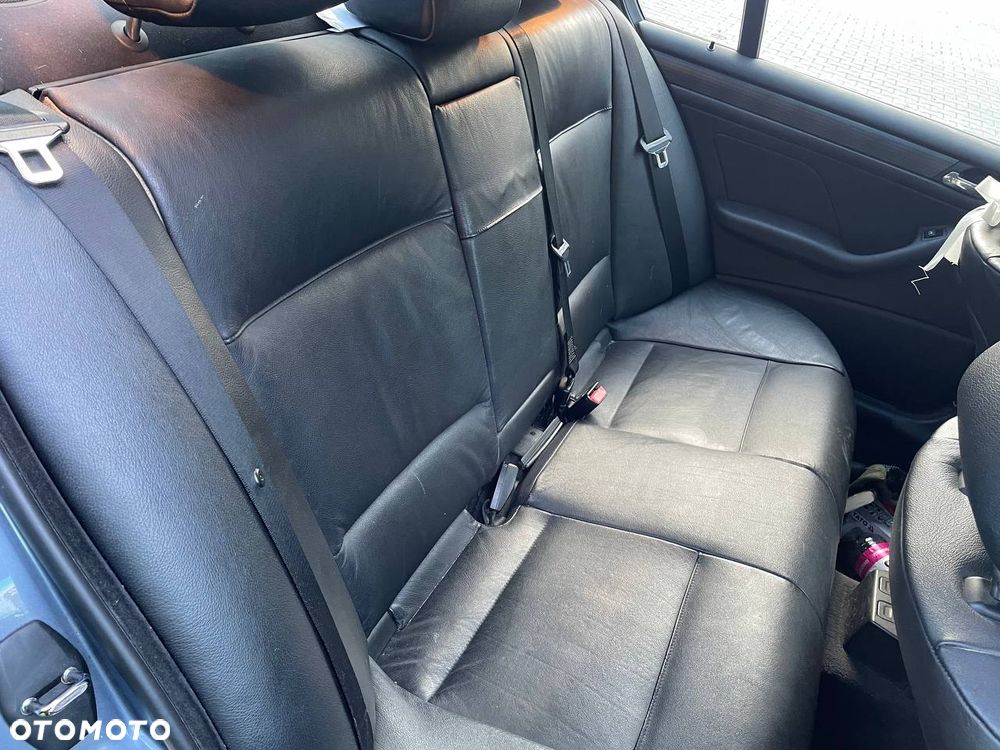 BMW Seria 3 325xi Edition Exclusive - 15