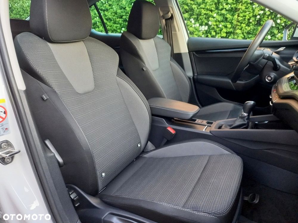 Skoda Octavia 1.5 TSI ACT Ambition - 11