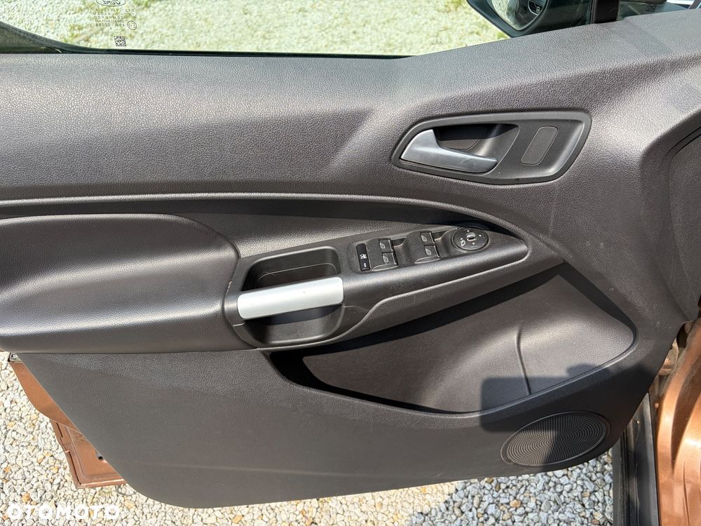 Ford Transit Connect - 10