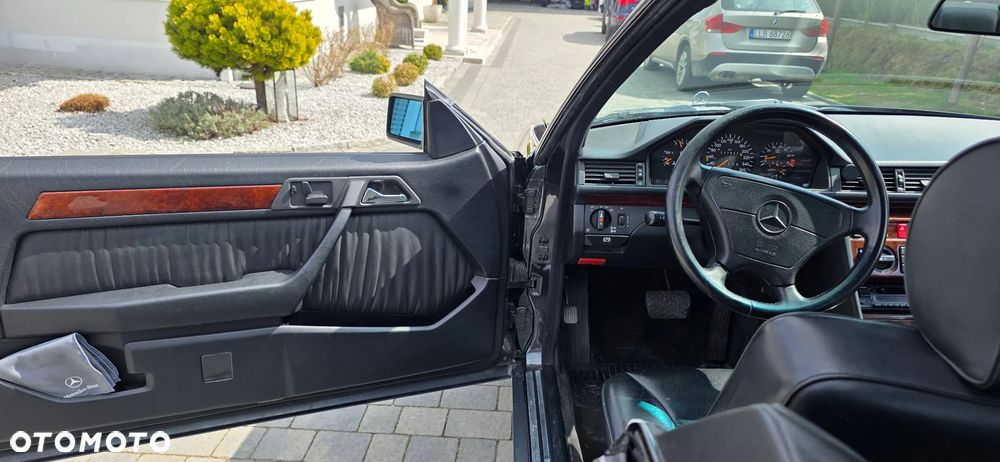 Mercedes-Benz W124 (1984-1993) - 13