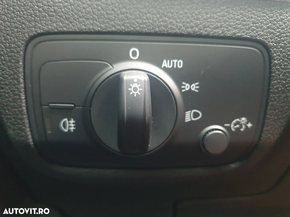 Audi Q2 1.5 35 TFSI S tronic Design - 32