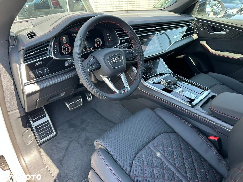 Audi Q8 - 14