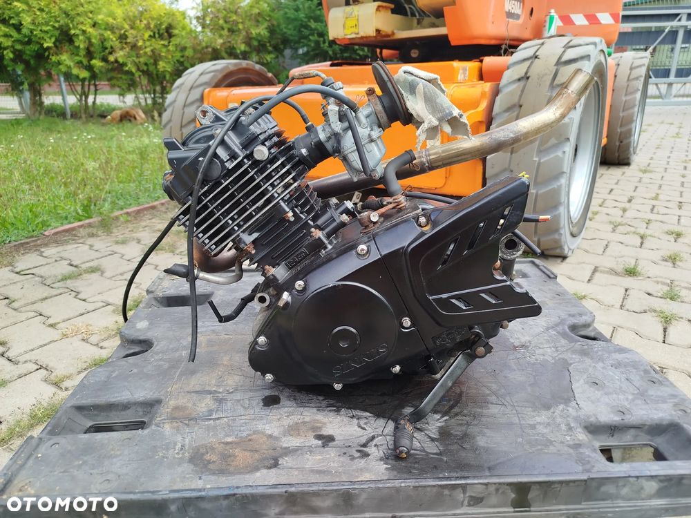 Silnik kompletny 125cm3 // 11,5KM //sinnis apache Suzuki 4 suw 5 biegów Idealny Stan uzbrojony gaźnik Rozrusznik instalacja - 1