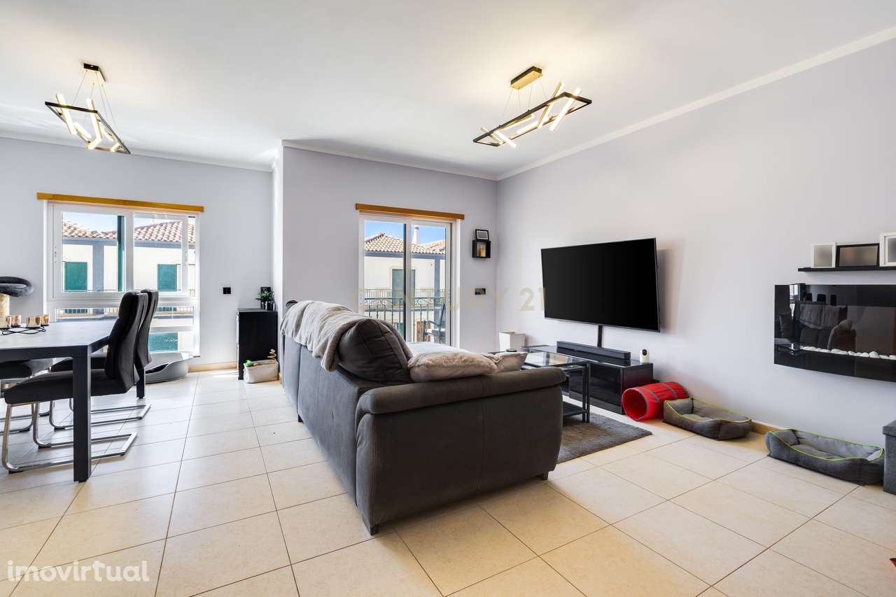 T3 com Excelentes Áreas na Zona Alta de Olhão - Grande imagem: 5/28