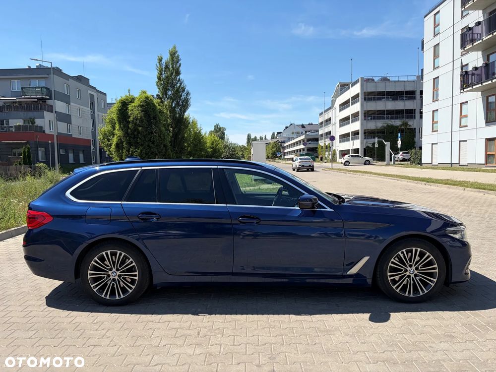 BMW Seria 5 520d xDrive mHEV - 1