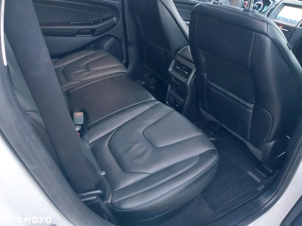 Ford Edge - 12