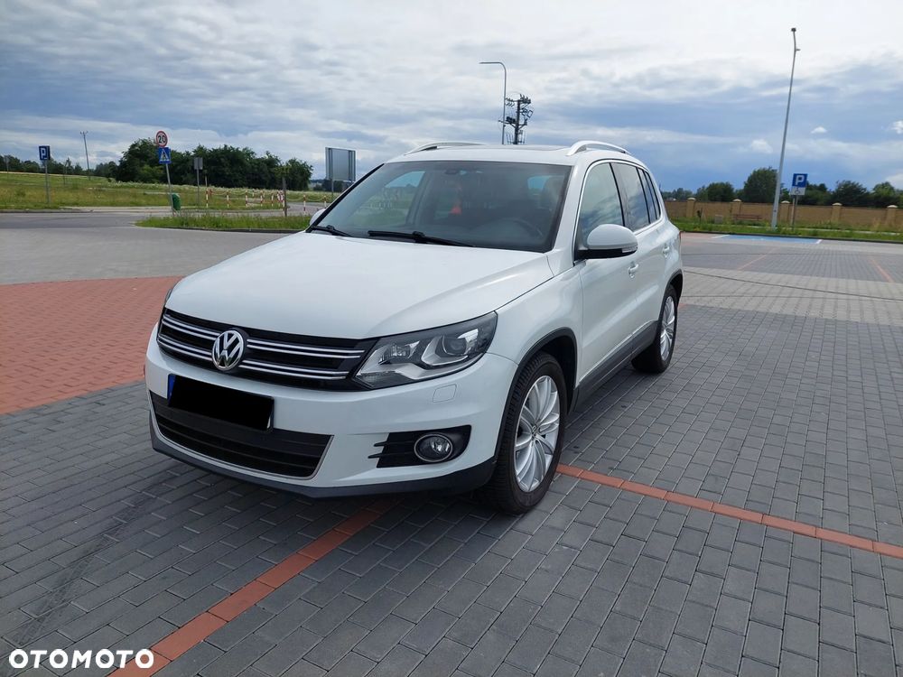 Volkswagen Tiguan 2.0 TDI DPF BlueMotion Technology Exclusive - 1