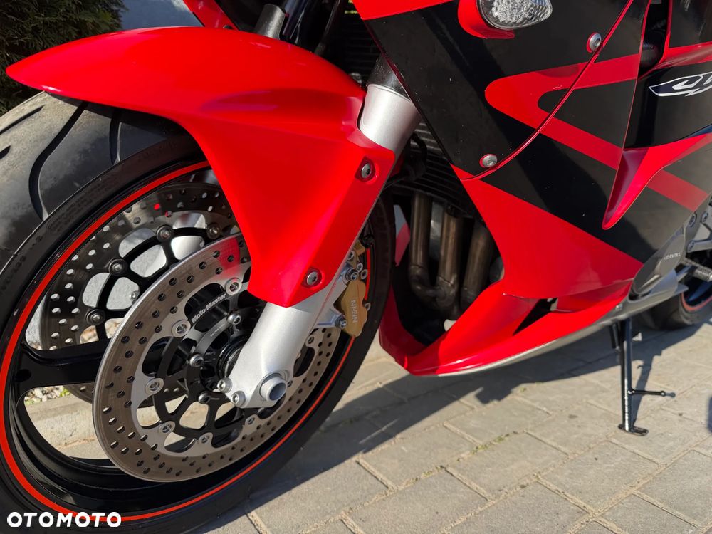 Honda CBR - 37