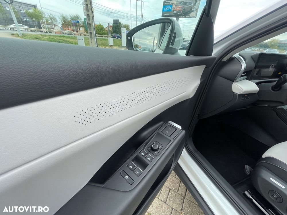 Volkswagen T-Roc 1.5 eTSI 115 CP DSG MHEV Style - 11