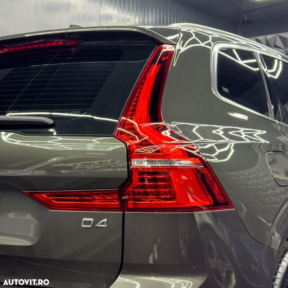 VOLVO XC60 2020 — imagine 11