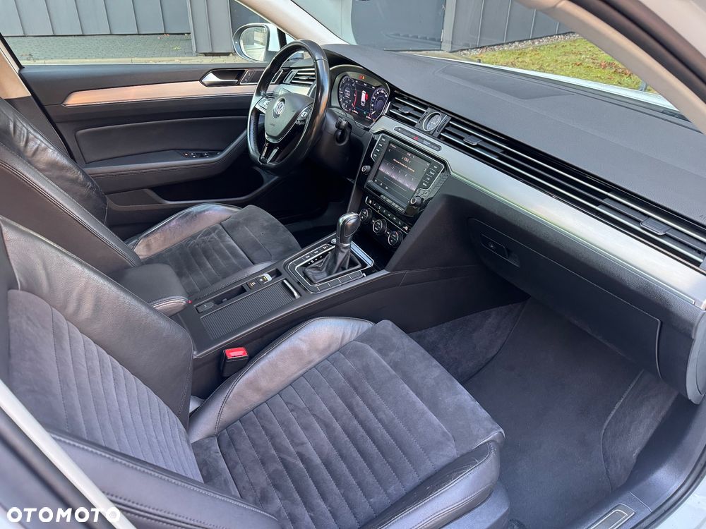 Volkswagen Passat 2.0 TDI SCR DSG Highline - 22