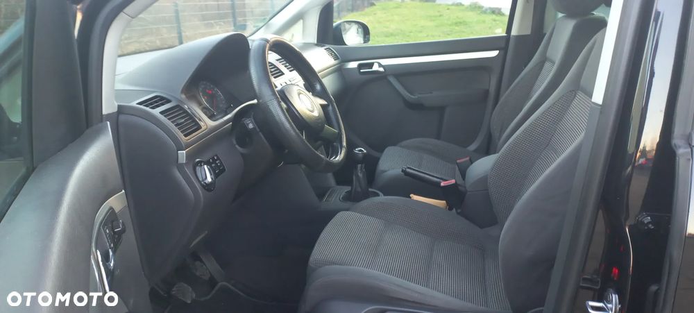 Volkswagen Touran 1.9 TDI - 6