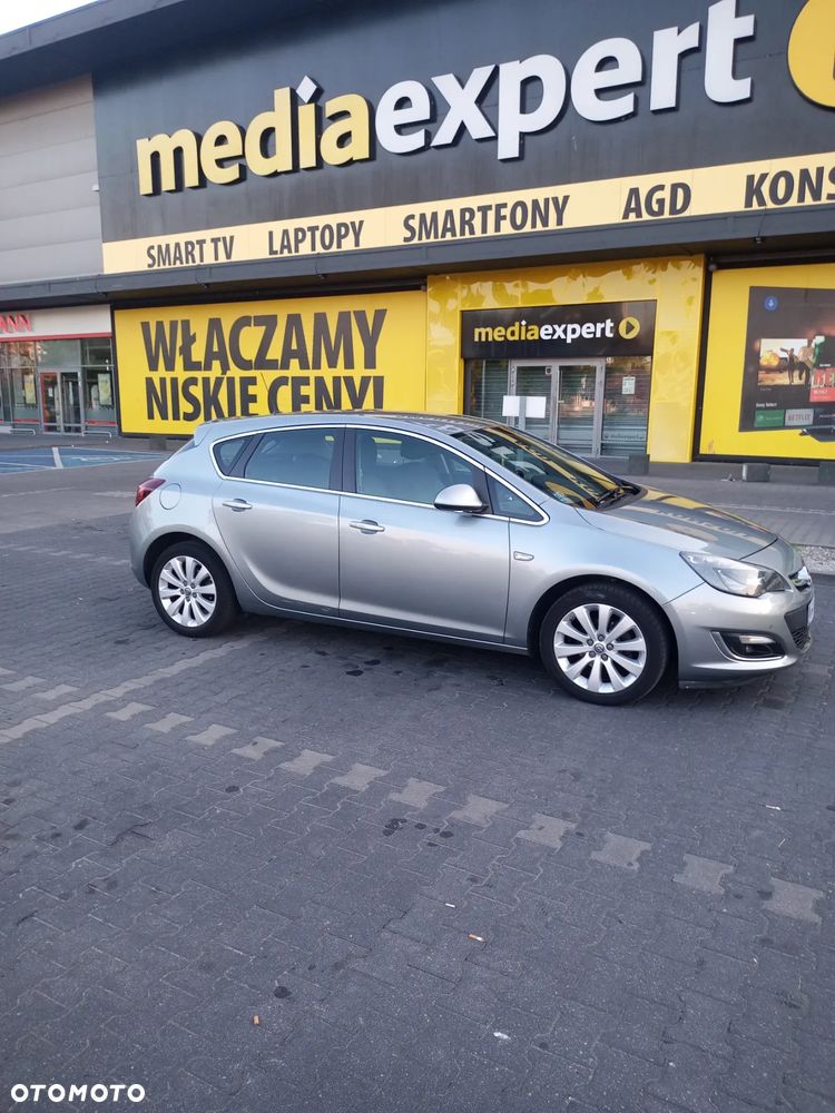 Opel Astra 1.4 T Cosmo - 3