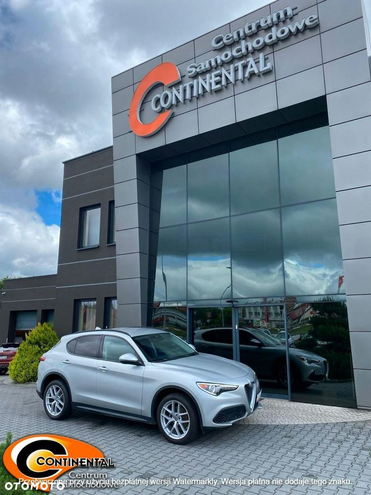 Alfa Romeo Stelvio - 17