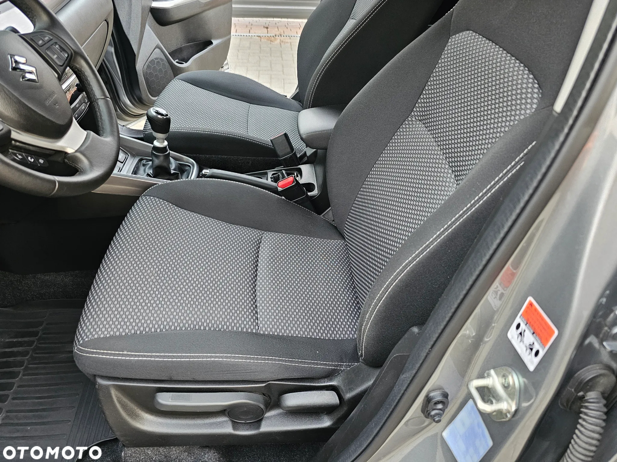Suzuki Vitara 1.4 Boosterjet Premium 2WD - 10