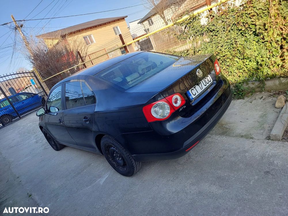 Volkswagen Jetta 1.9 TDI Comfortline - 11