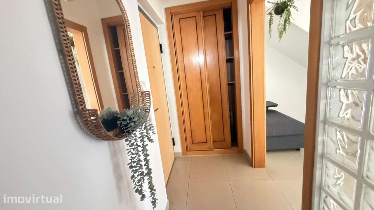 Apartamento T2 - Totalmente Mobilado e Equipado! - Grande imagem: 2/39