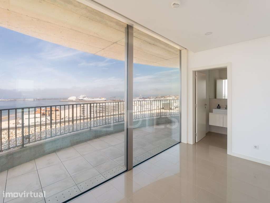 Apartamento T4 vista mar, com 4 lugares garagem Matosinhos Sul - Grande imagem: 4/38