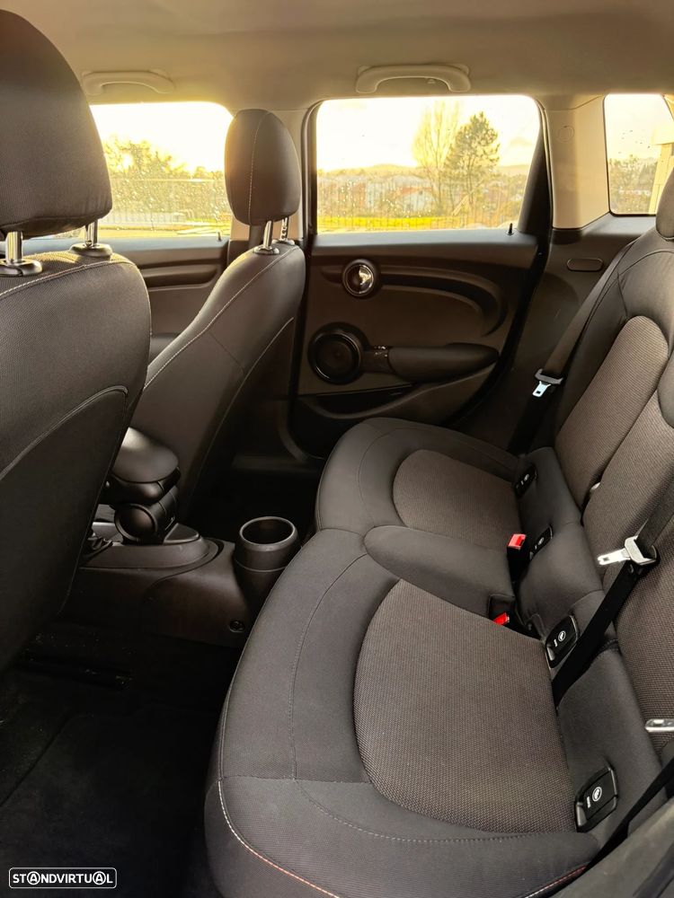 MINI 5 Portas One D - 11