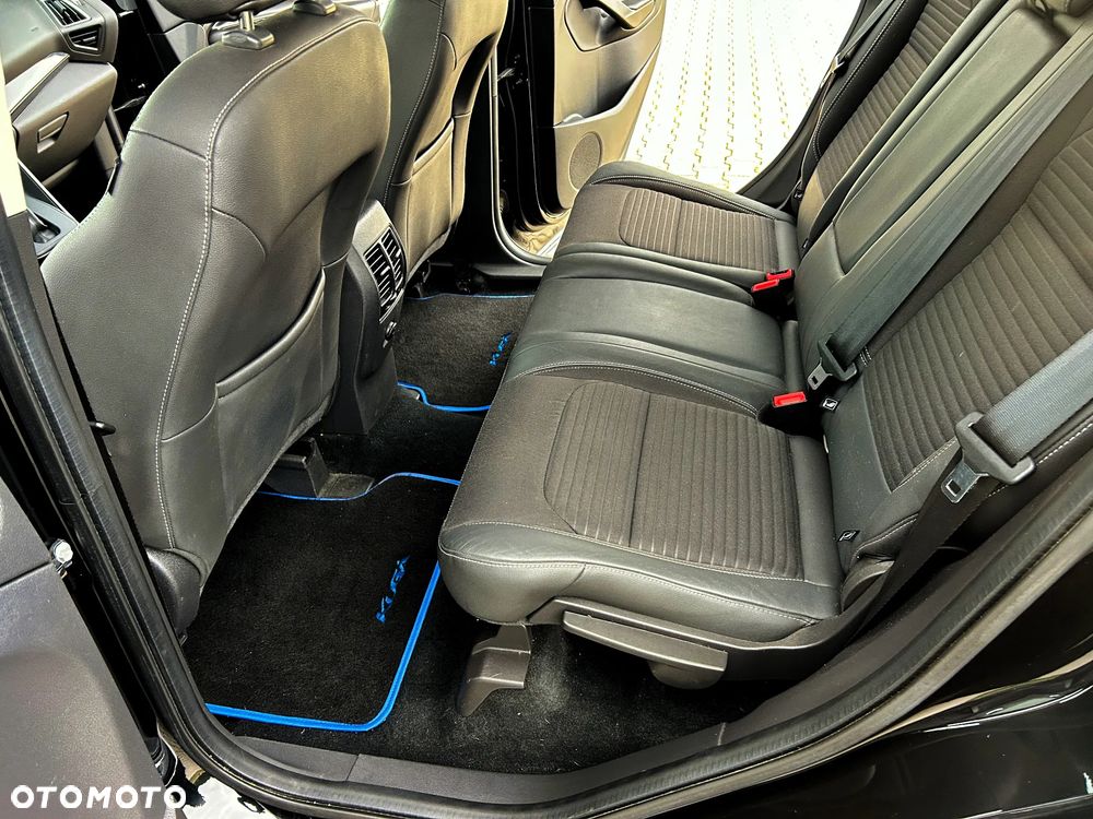 Ford Kuga 2.0 TDCi AWD Titanium - 33