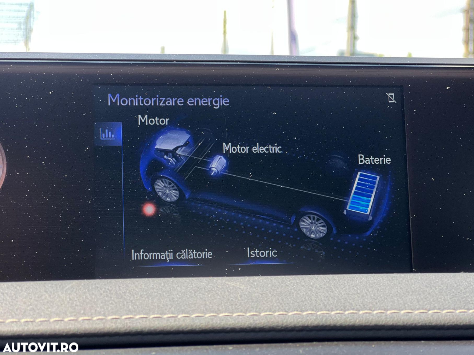 Lexus UX 250h 2.0L HEV 20H- (178 HP) 4X2 CVT Executive - 17