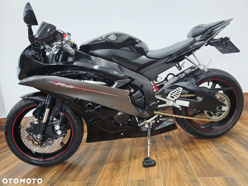 Yamaha R6 - 2