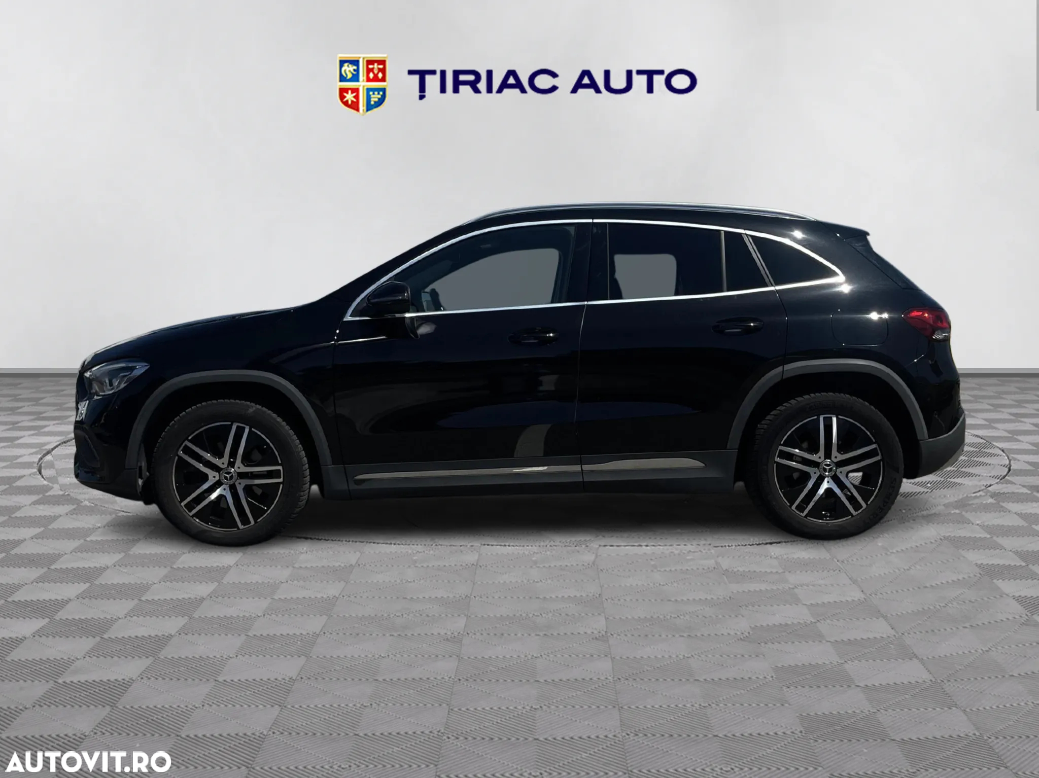 Mercedes-Benz GLA 180 d Aut. - 2