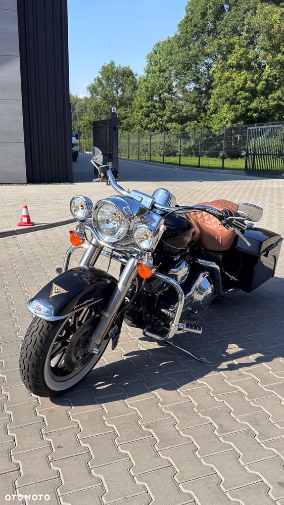 Harley-Davidson Touring Road King - 3