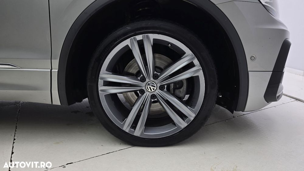 Volkswagen Tiguan - 23