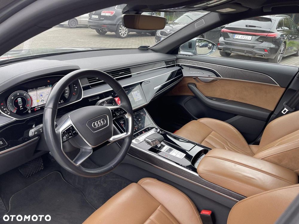 Audi A8 - 9