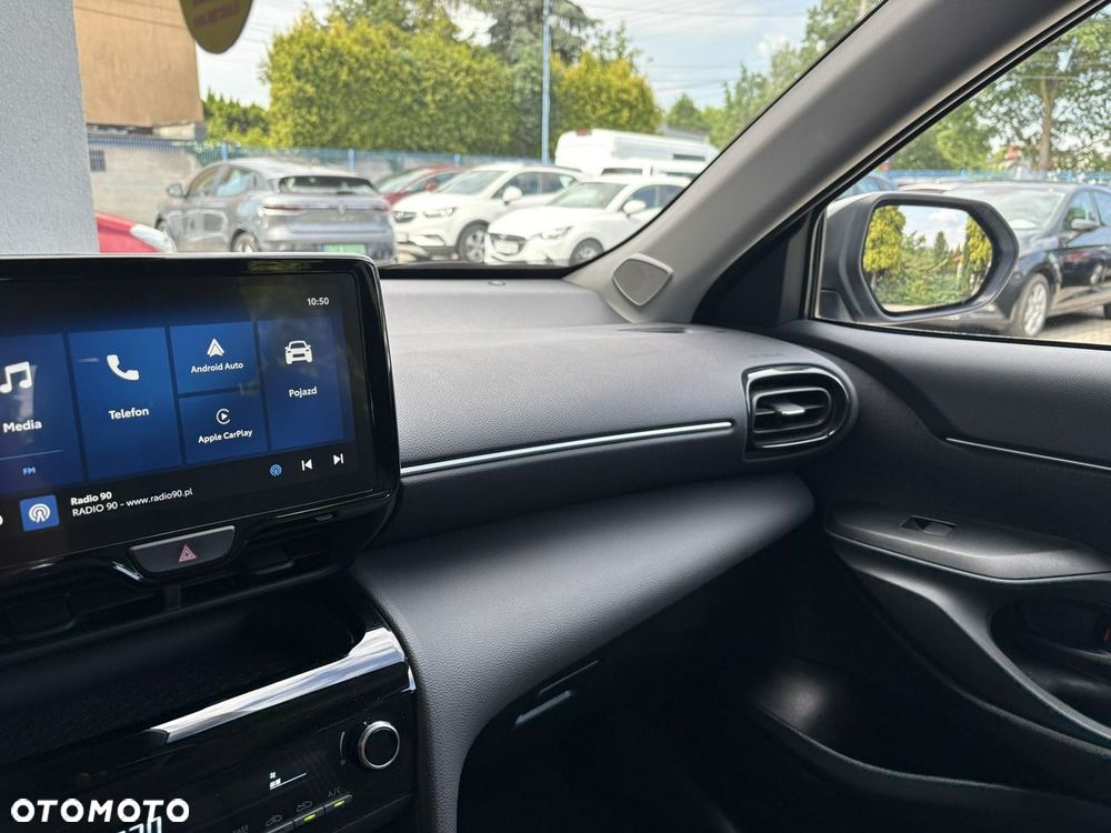 Toyota Yaris Cross - 14