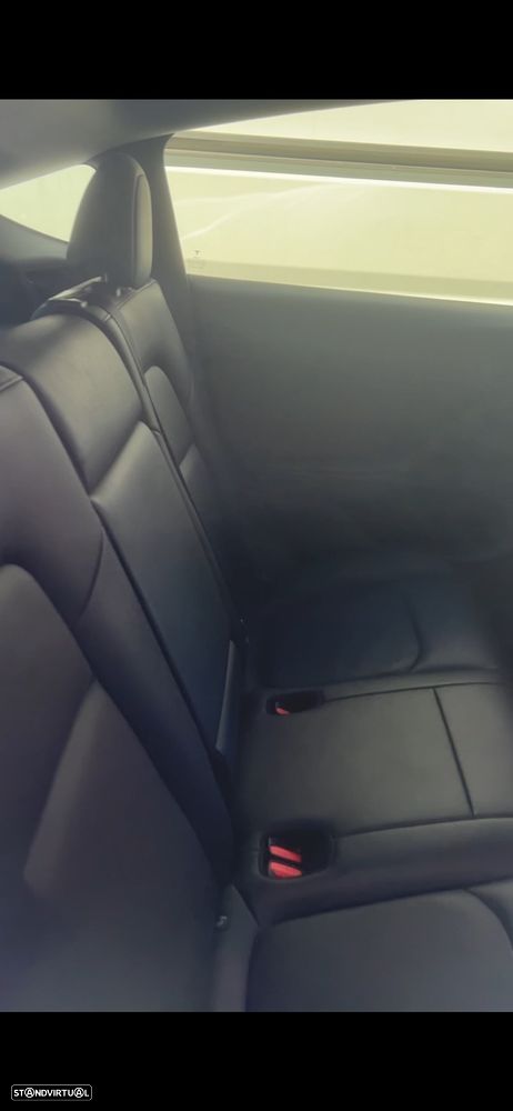 Tesla Model Y Tração Traseira - 29