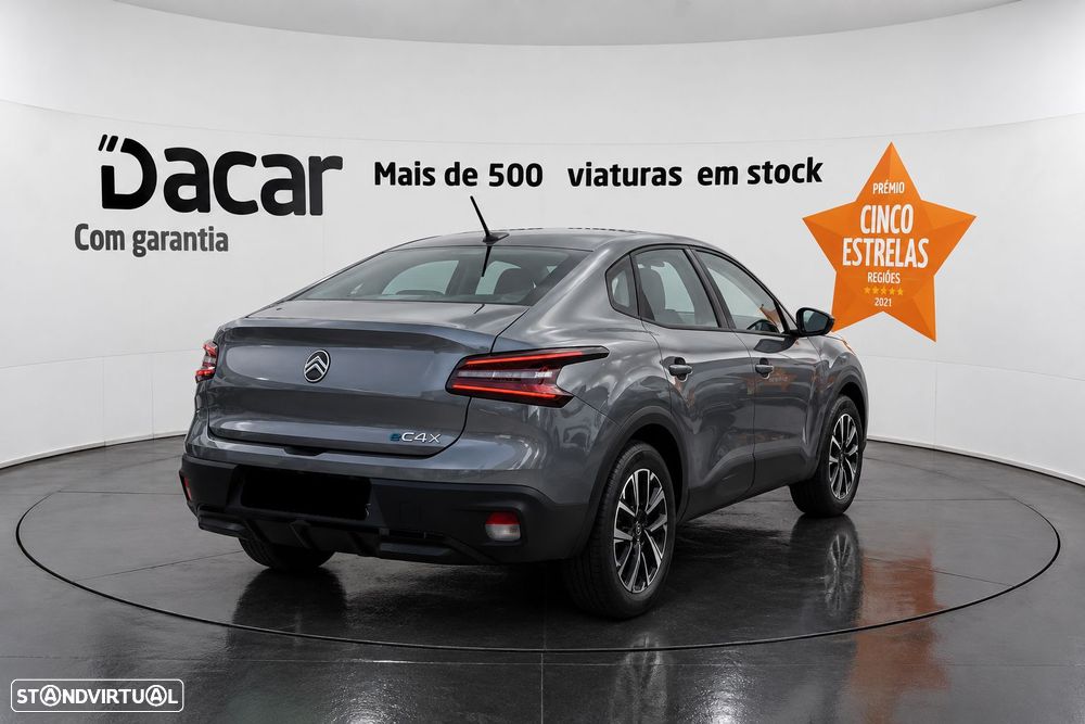Citroën e-C4 X 54 kWh Autonomia Alargada Plus — photo 2