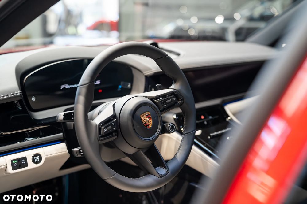 Porsche Panamera - 12