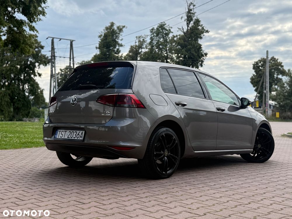 Volkswagen Golf VI 1.6 TDI Comfortline - 19