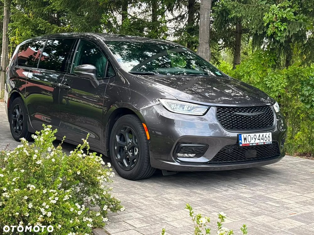 Chrysler Pacifica - 3